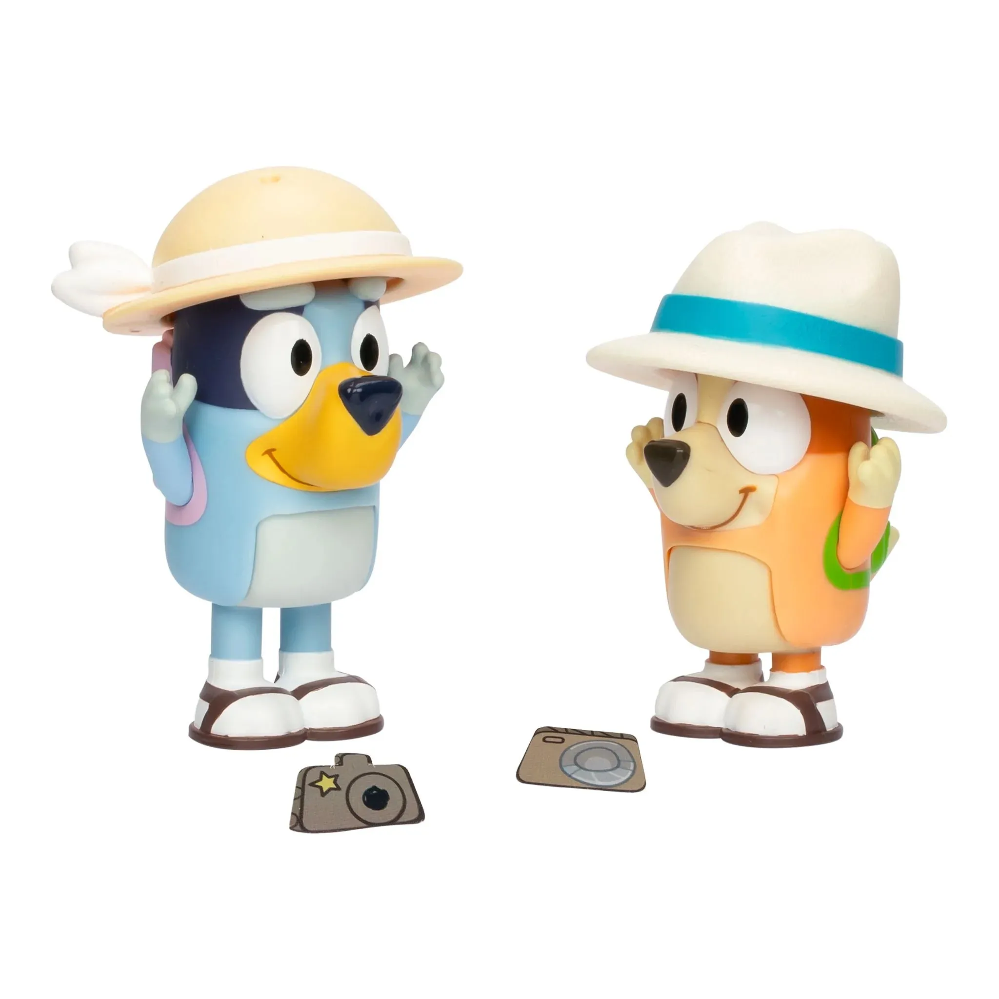 17648 BLUEY S11 FIGURE 2 PACK - ON HOLIDAY