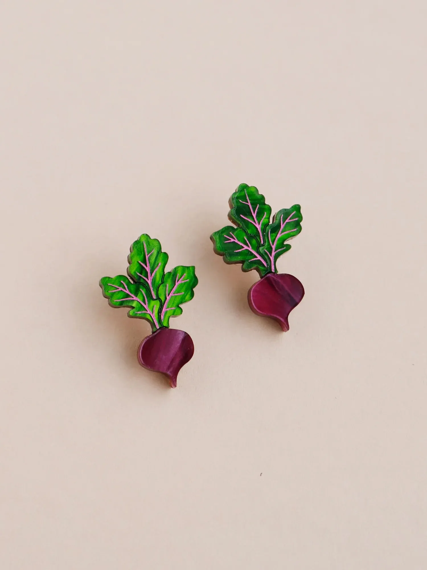 BEETROOT STUDS