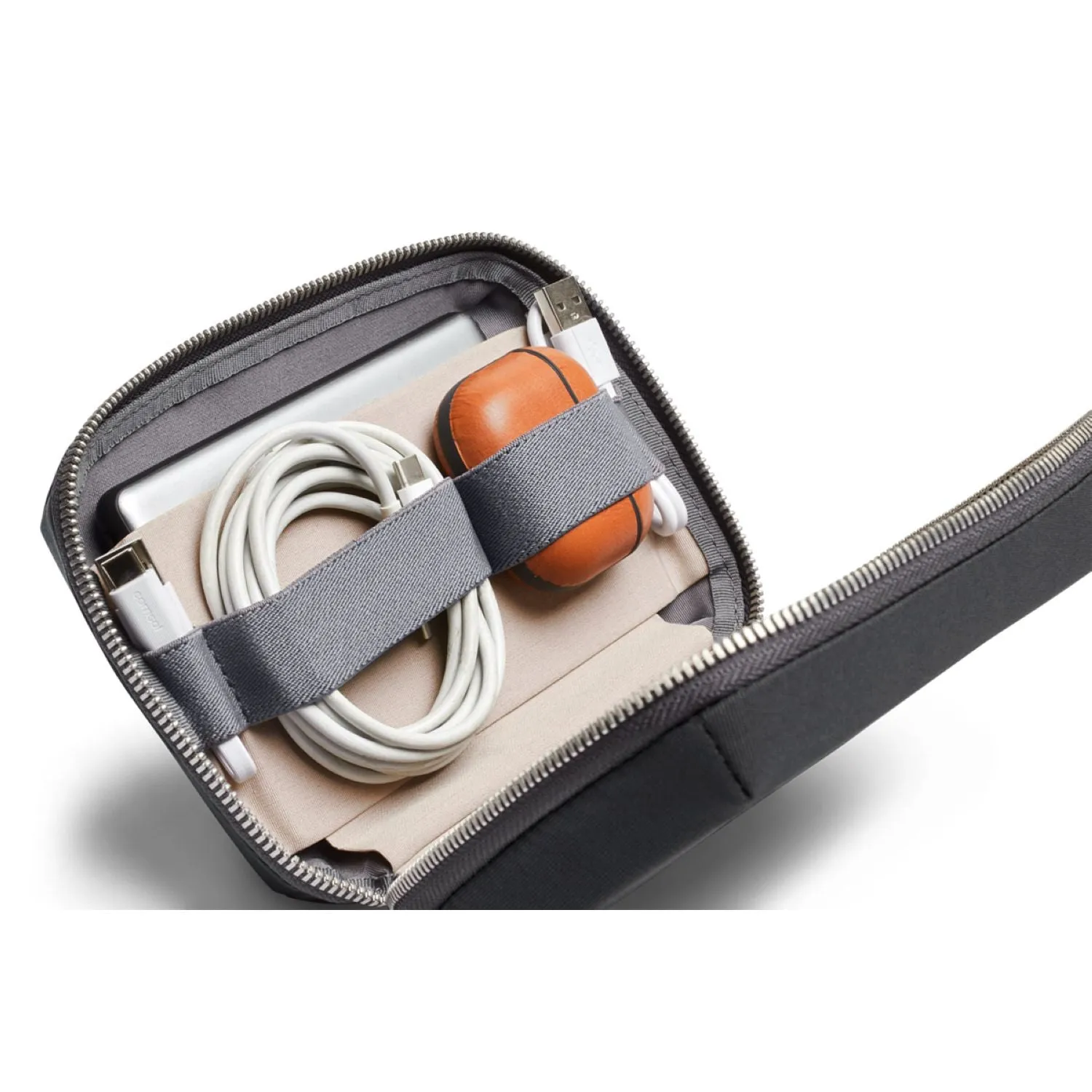 Bellroy Tech Kit Compact