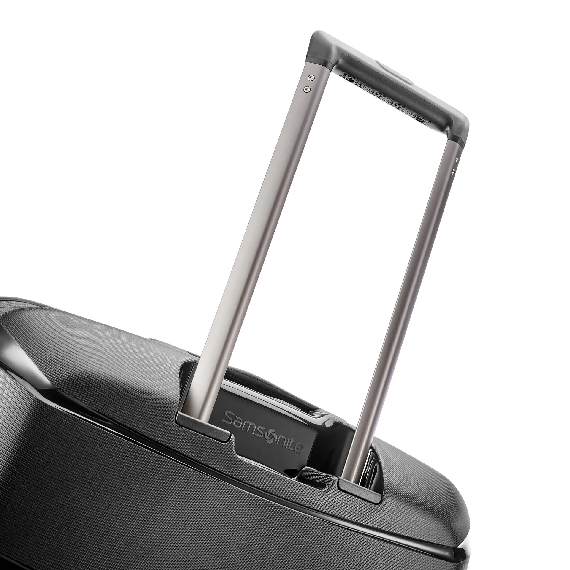 Outline Pro Hardside 29" Luggage